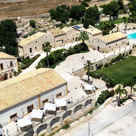Silva Suri Pension Marina di Ragusa Buitenkant foto