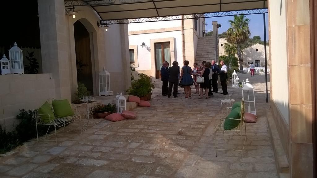 Silva Suri Pension Marina di Ragusa Buitenkant foto