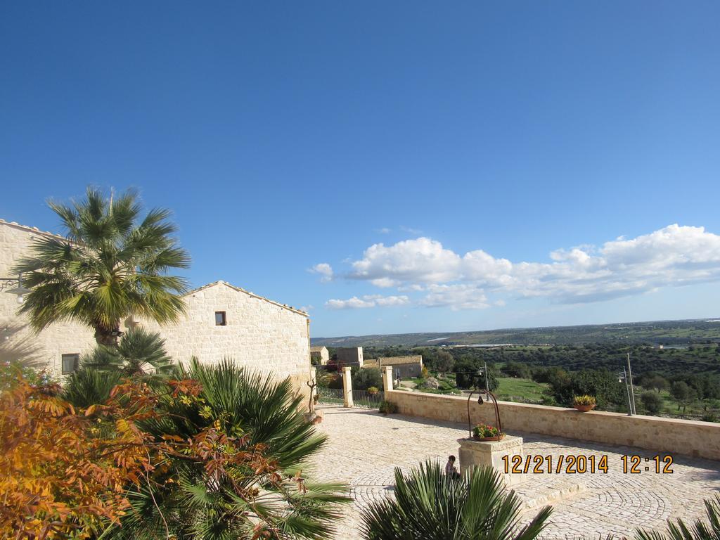 Silva Suri Pension Marina di Ragusa Buitenkant foto