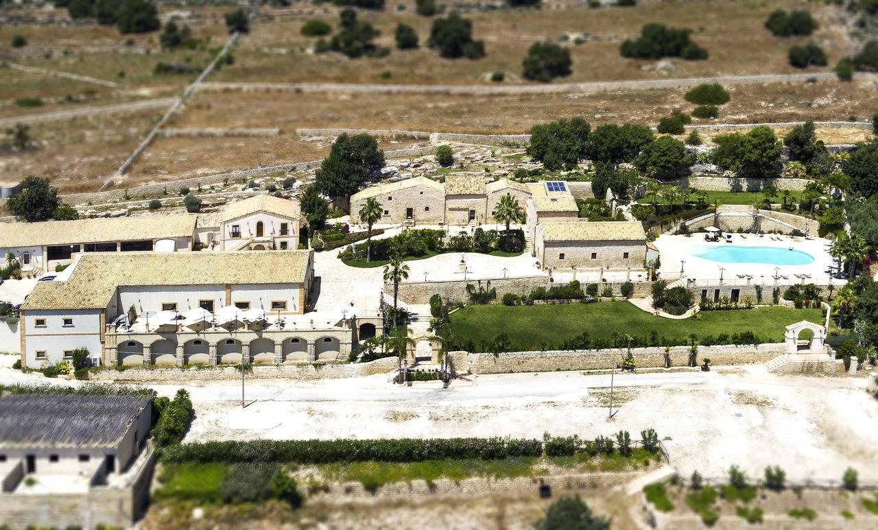 Silva Suri Pension Marina di Ragusa Buitenkant foto