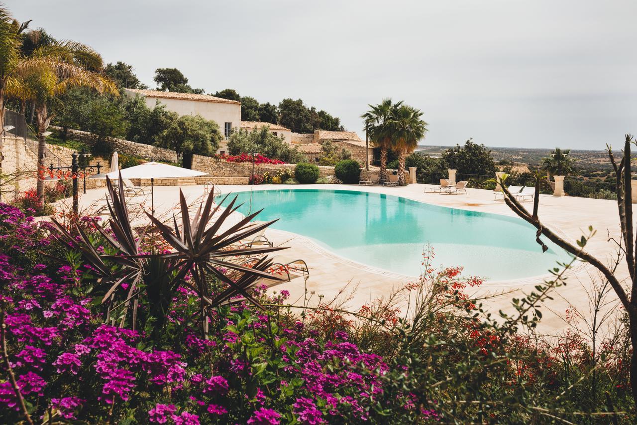 Silva Suri Pension Marina di Ragusa Buitenkant foto