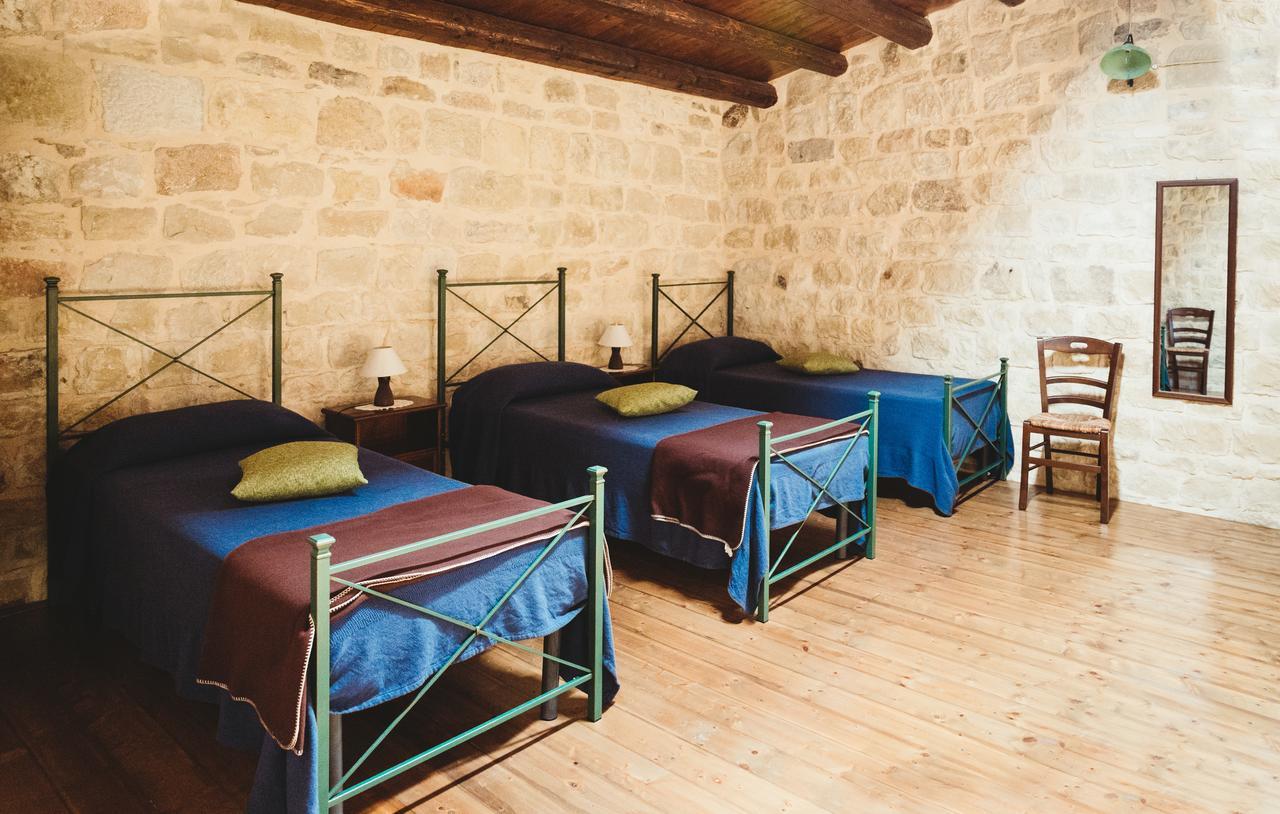 Silva Suri Pension Marina di Ragusa Buitenkant foto