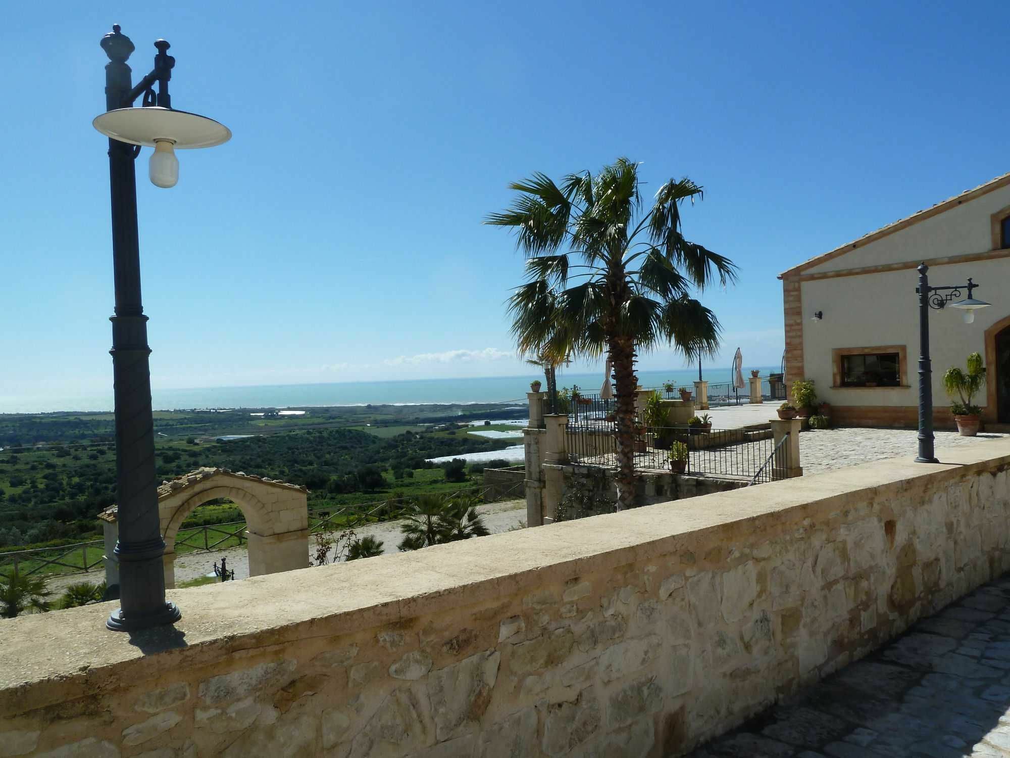 Silva Suri Pension Marina di Ragusa Buitenkant foto